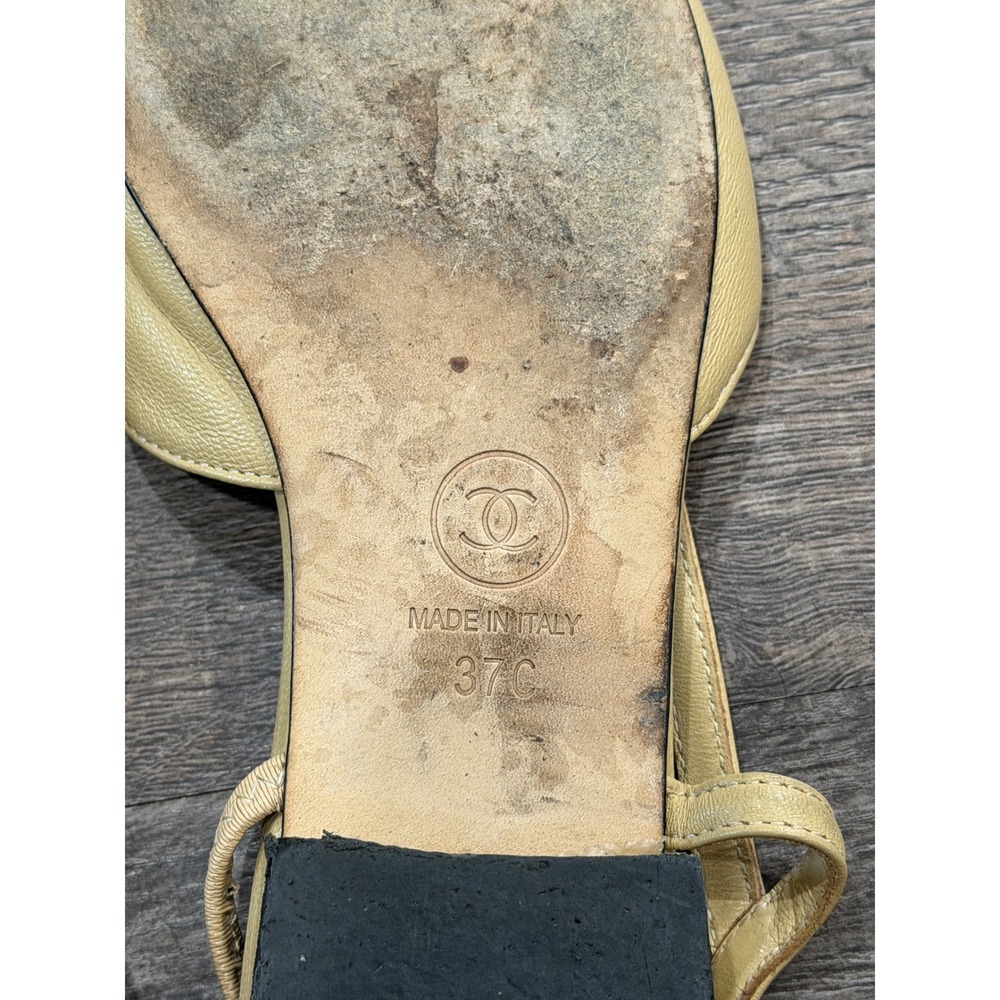 Chanel Beige Leather Black Cap Toe Slingback Flats CC Logo Made in Italy - Picture 13 of 13